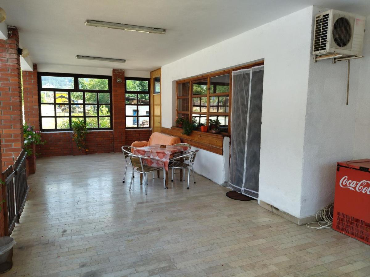 Apartman Dunja I Milos Mokra Gora Exterior foto